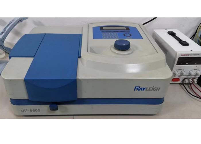 紫外分光光度计